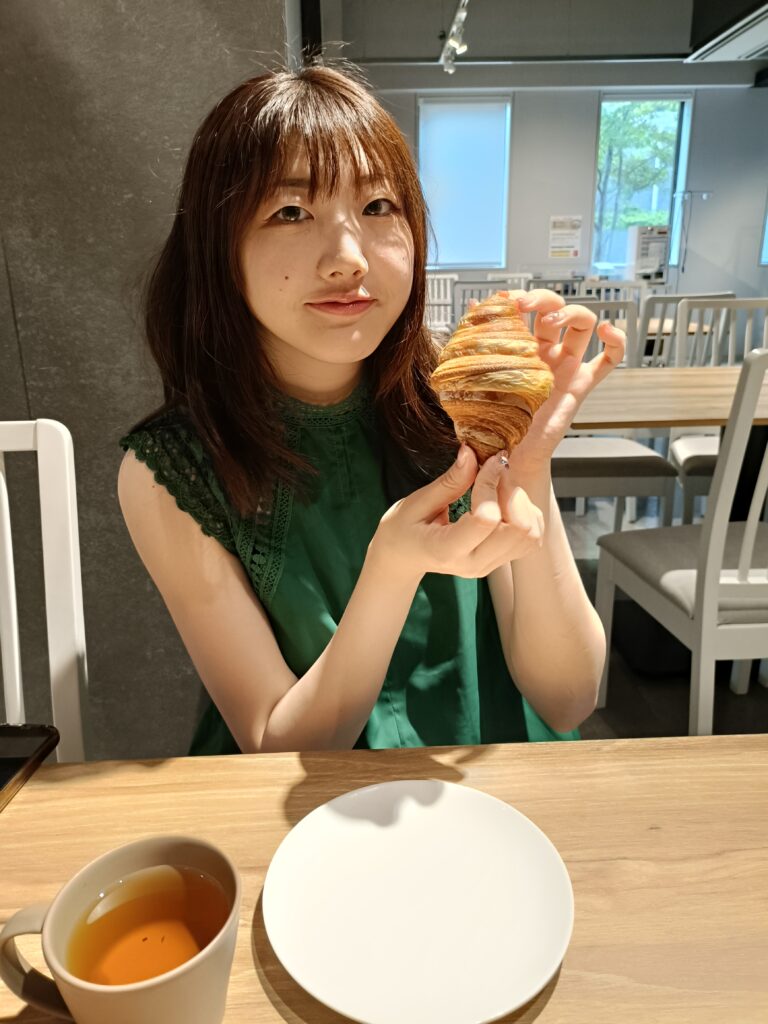 学生の試食タイム