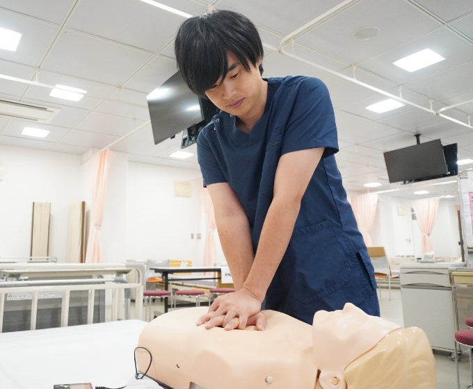 助教 野末 波輝